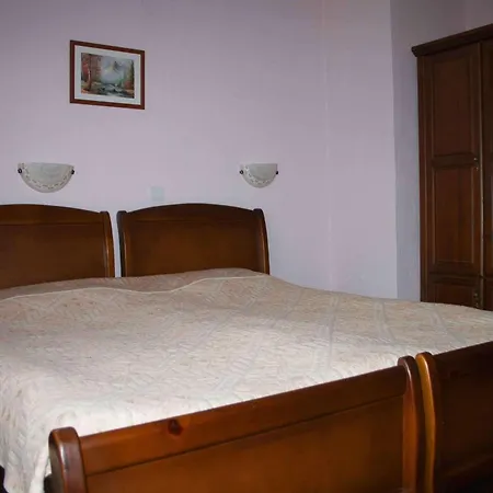 Spartak Family Hotel 2*