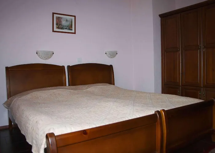 Spartak Family Hotel 2*